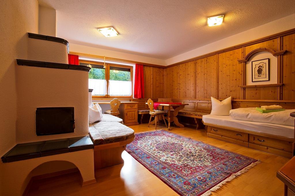 Apart Auer Umhausen Szoba fotó